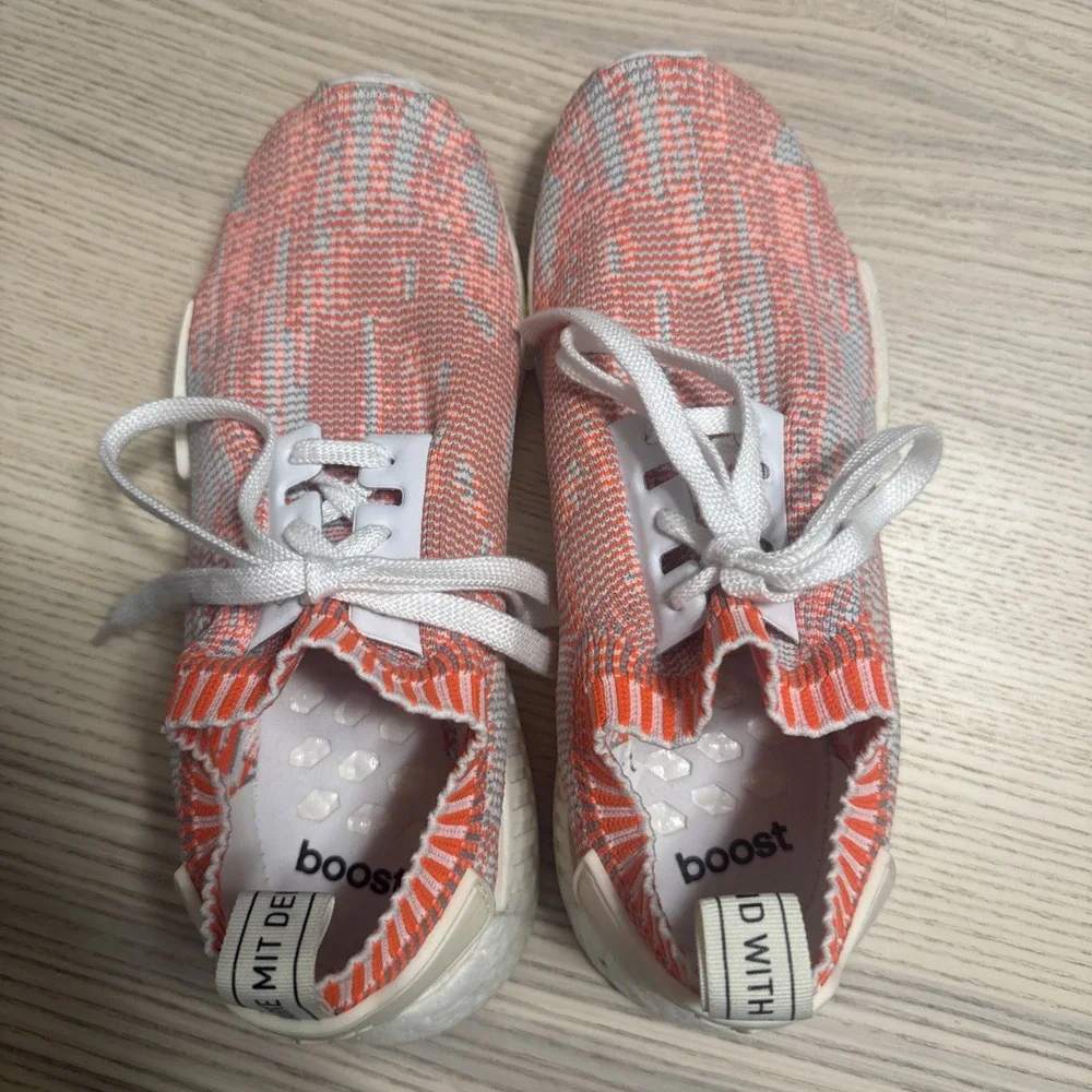 Adidas NMD_R1 Primeknit Boost Shrimp🔥RARE COLOR🔥 Men's Size 7.5